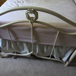 Twin Metal Headboard, Footboard, Bolts , Frame