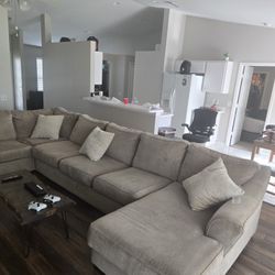 Used 3 Piece Sectional Couch 