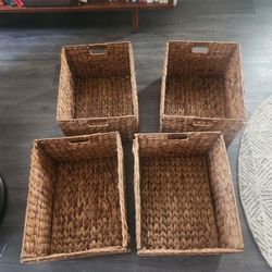 Set Of 4 Foldable Wicker Baskets