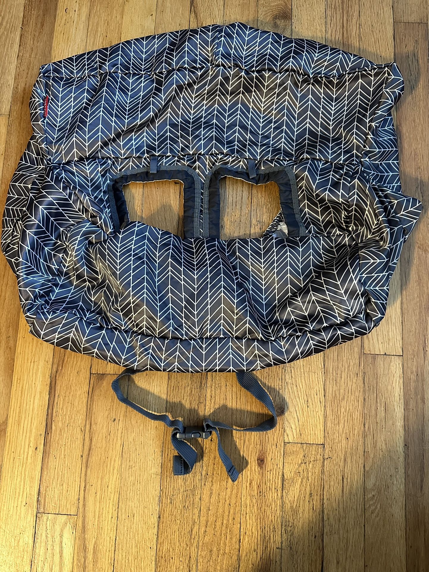 Skip Hop 2-in 1 Shopping Cart/ High Chair Cover