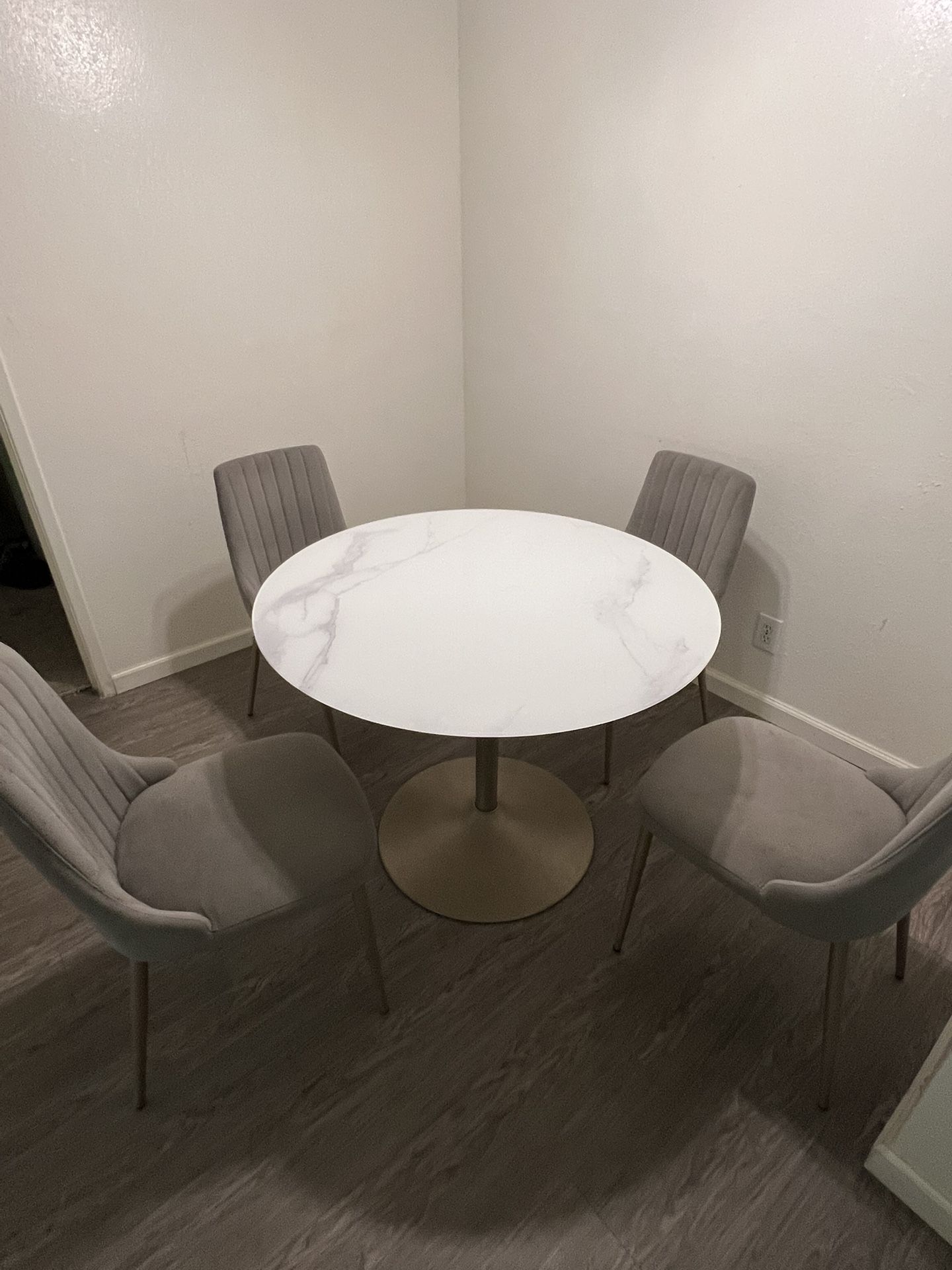 Dining Table Set