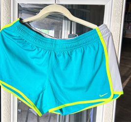 Nike women’s shorts - m