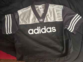 Adidas jersey women Small