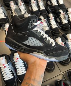 Jordan 5’s Metallic