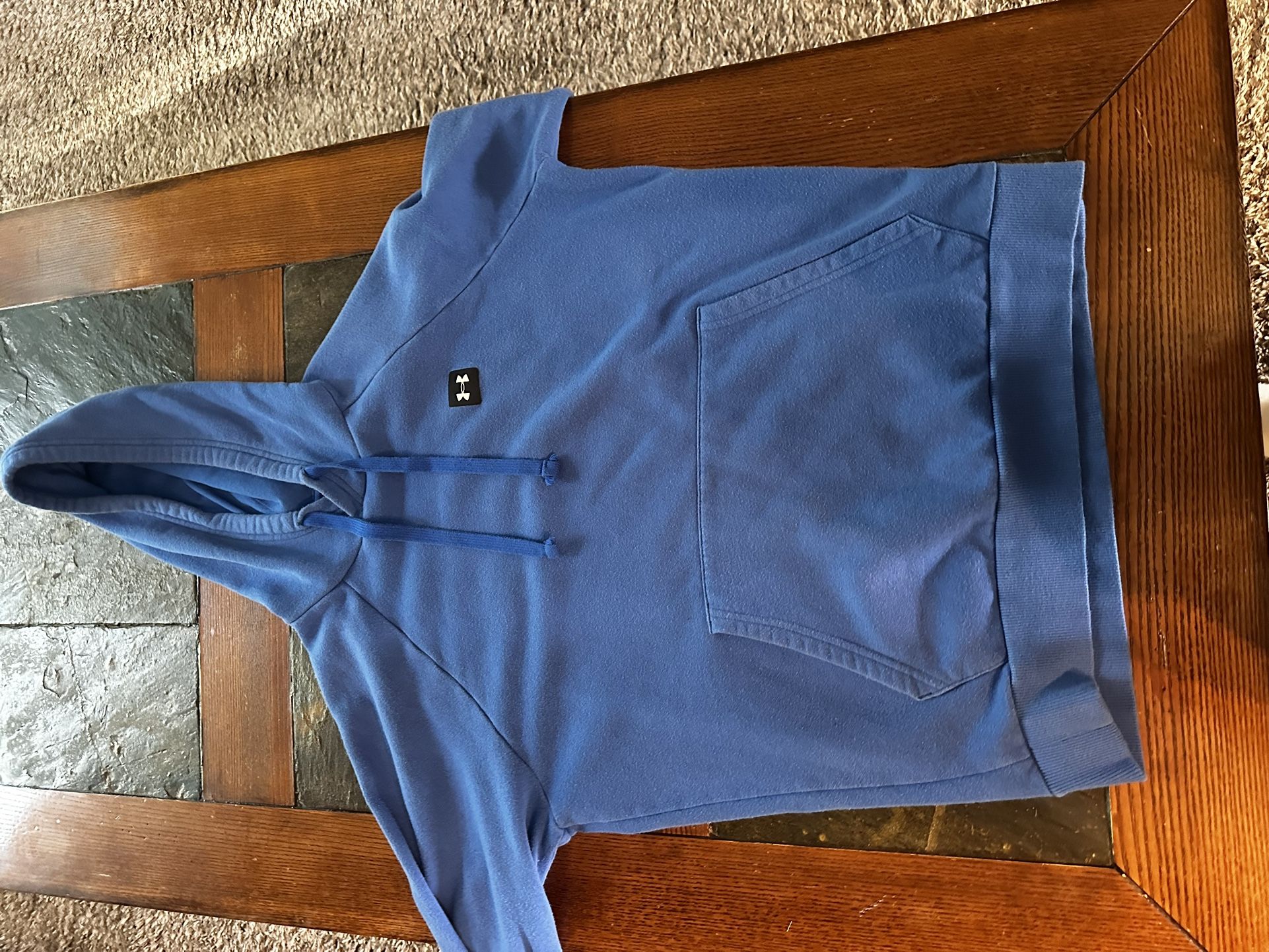 Under armor sweatshirt