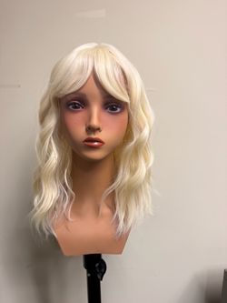 Blonde short synthetic hair wig new #203