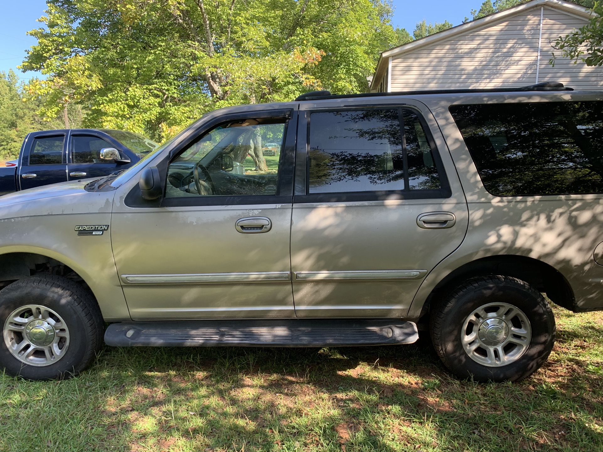 2001 Ford Expedition Parts