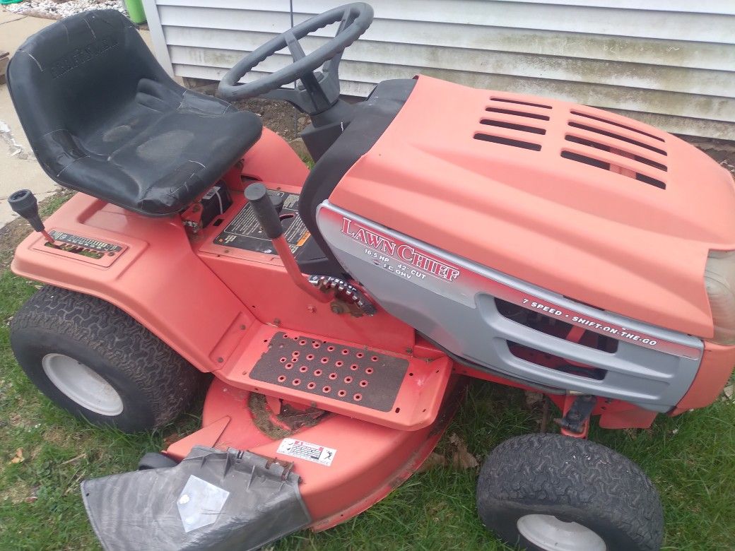 Lawn Chief 16 And A Half Horse Briggs & Stratton 42-in Cut New Battery Carburetor And Tune-up Last Year Tires All Hold Air Asking $