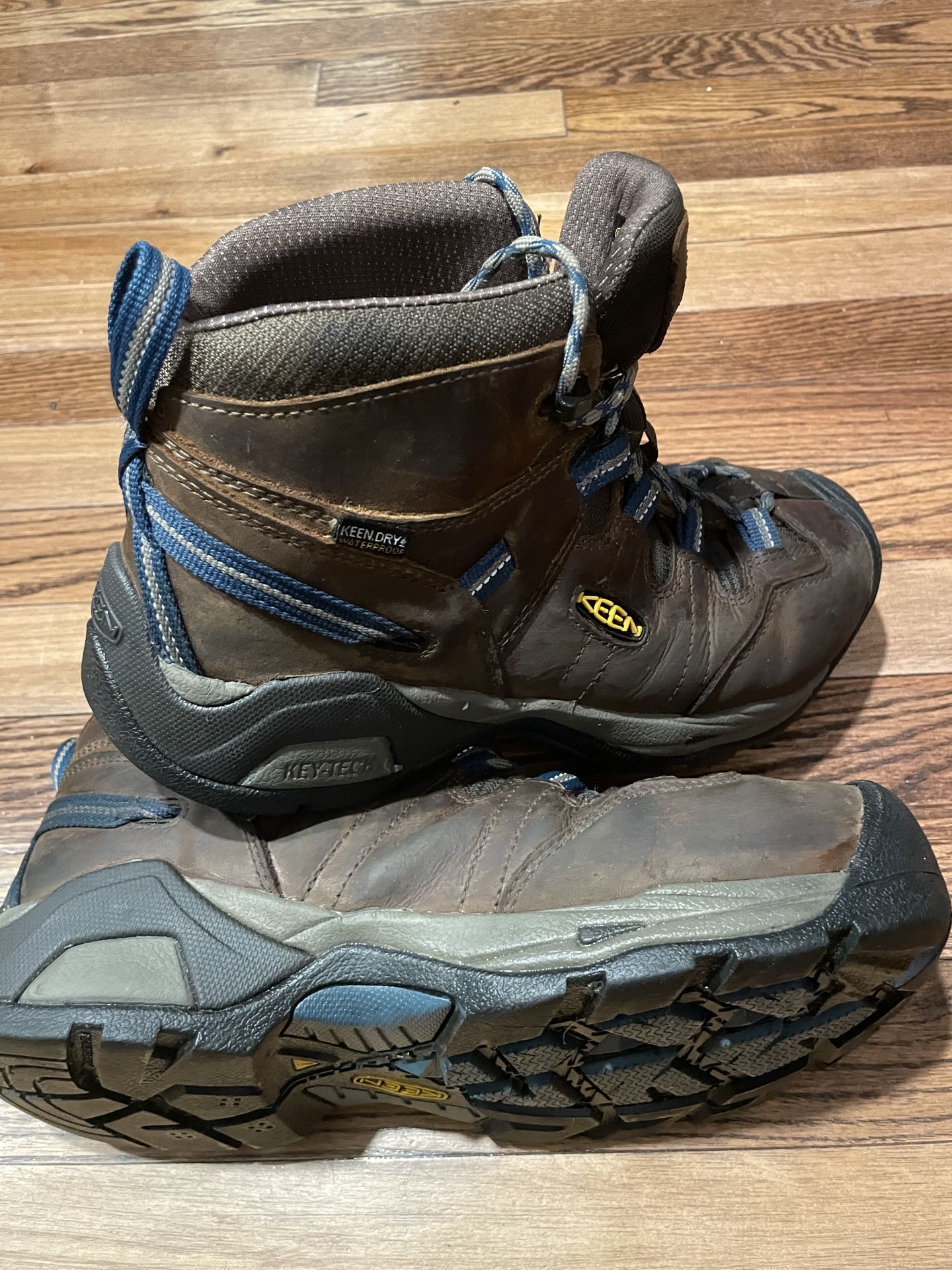 Safety boots mens 9D
