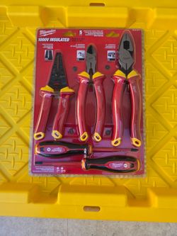 Milwaukee
1000V Insulated Hand Tool Set (5-Piece)
