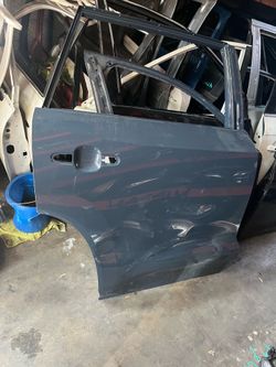 2019 2024 toyota rav4 passenger right rear door