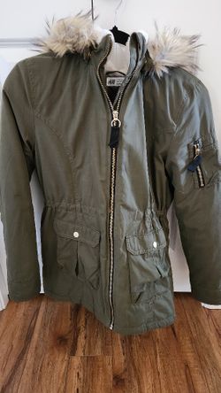 Army Green Girls Size 12-13 Yr Old Winter Jacket. Excellent Condition!