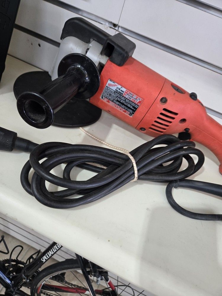 Milwaukee 7" Polisher (5540)