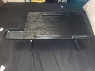 Adjuetable Laptop table