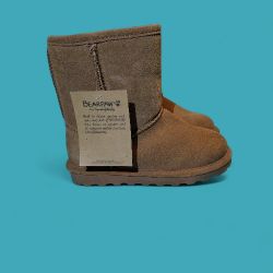 New Bear paw Boots Women's Size 2