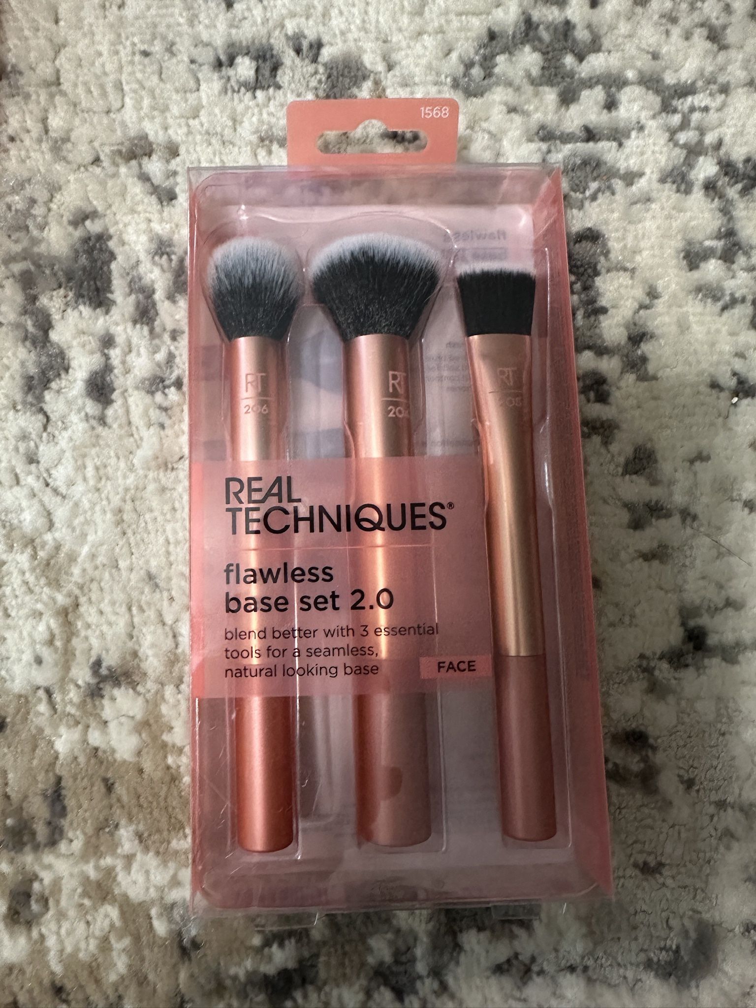 💄 Real Techniques Flawless Base Set 2.0 – Makeup Brushes (3pc) – New