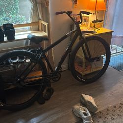 Crew CB29 Wheelie Bike