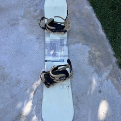 157cm Snowboard With Bindings 