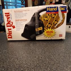 ROYAL   DIRT DEVIL. HAND VAC. UESD. COUPLE OF TIMES LIKE NEW. 