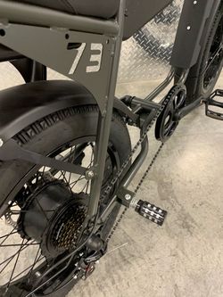 750 Watt Electric E-Bike, 35Mph, Miami Style, 20x4.0 Fat Tire