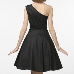 Sucrefas, one shoulder dress. Size 2XLarge it’s like 10us