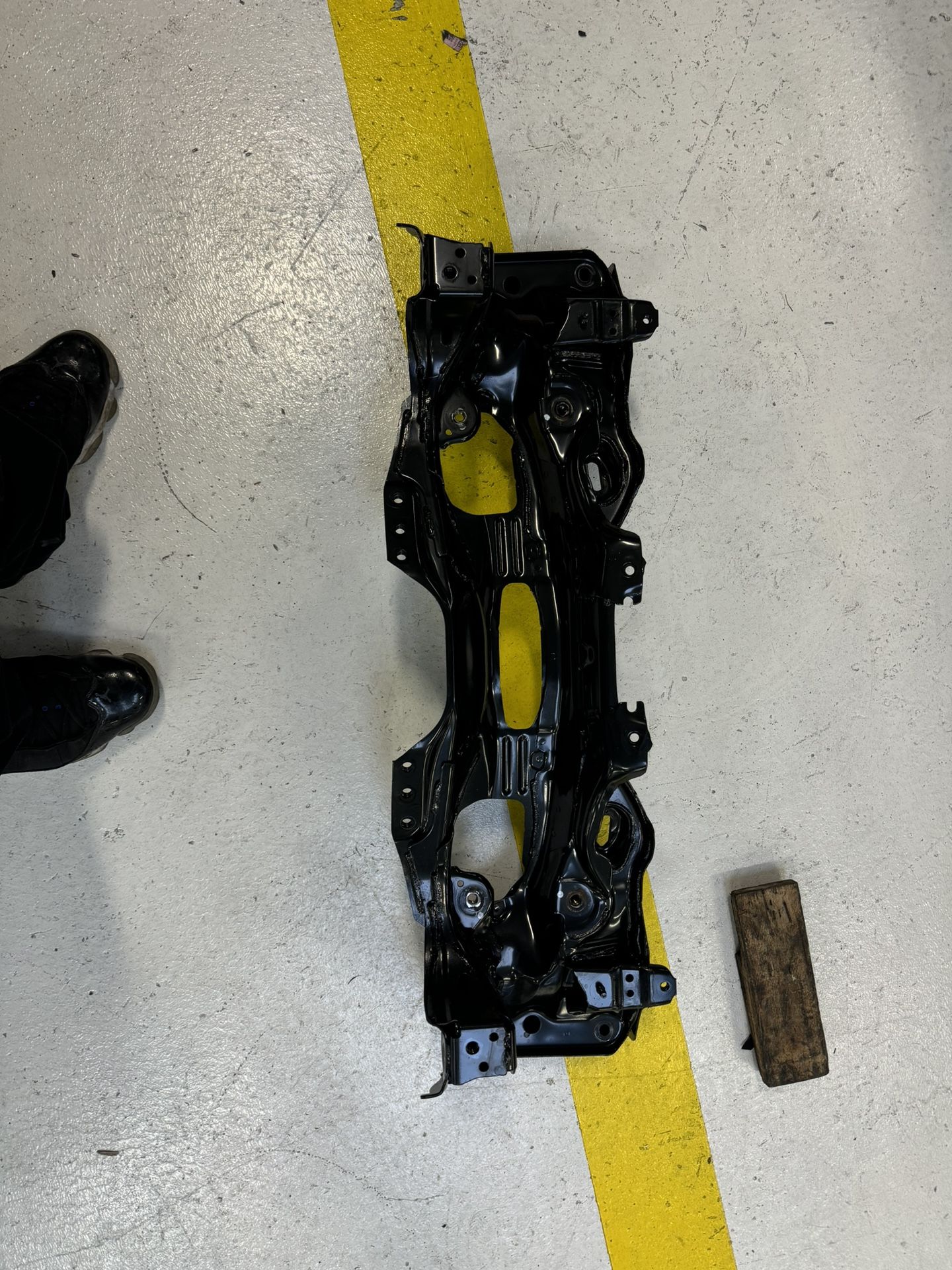 2024 Subaru Rs Subframe Knuckle Hub And Bearing, Strut