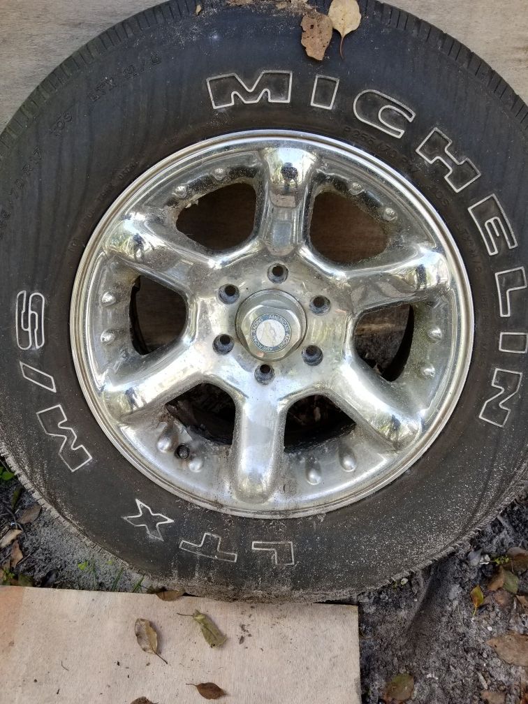 Chevy 6 lugs rims and tires