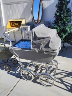 Vintage Stroller 