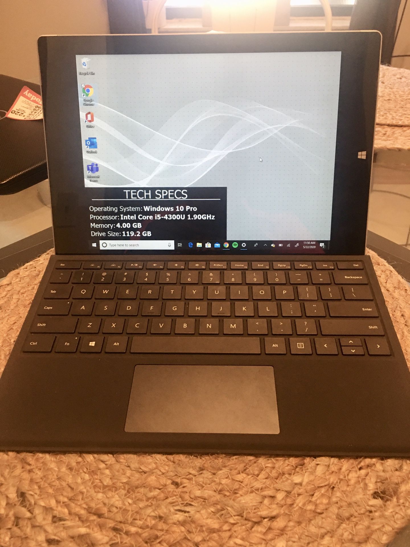 Surface Pro 3.. excellent condition comes with all accessories