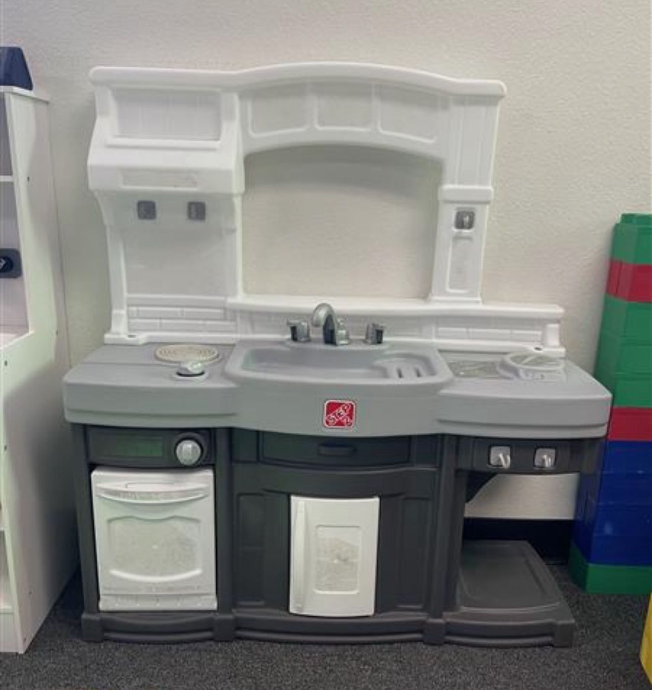 Free Toy Kitchen