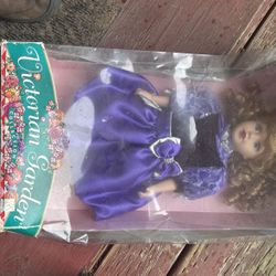 House Decorating Doll