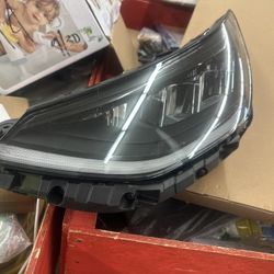 Hyundai Sonata Front Headlight 