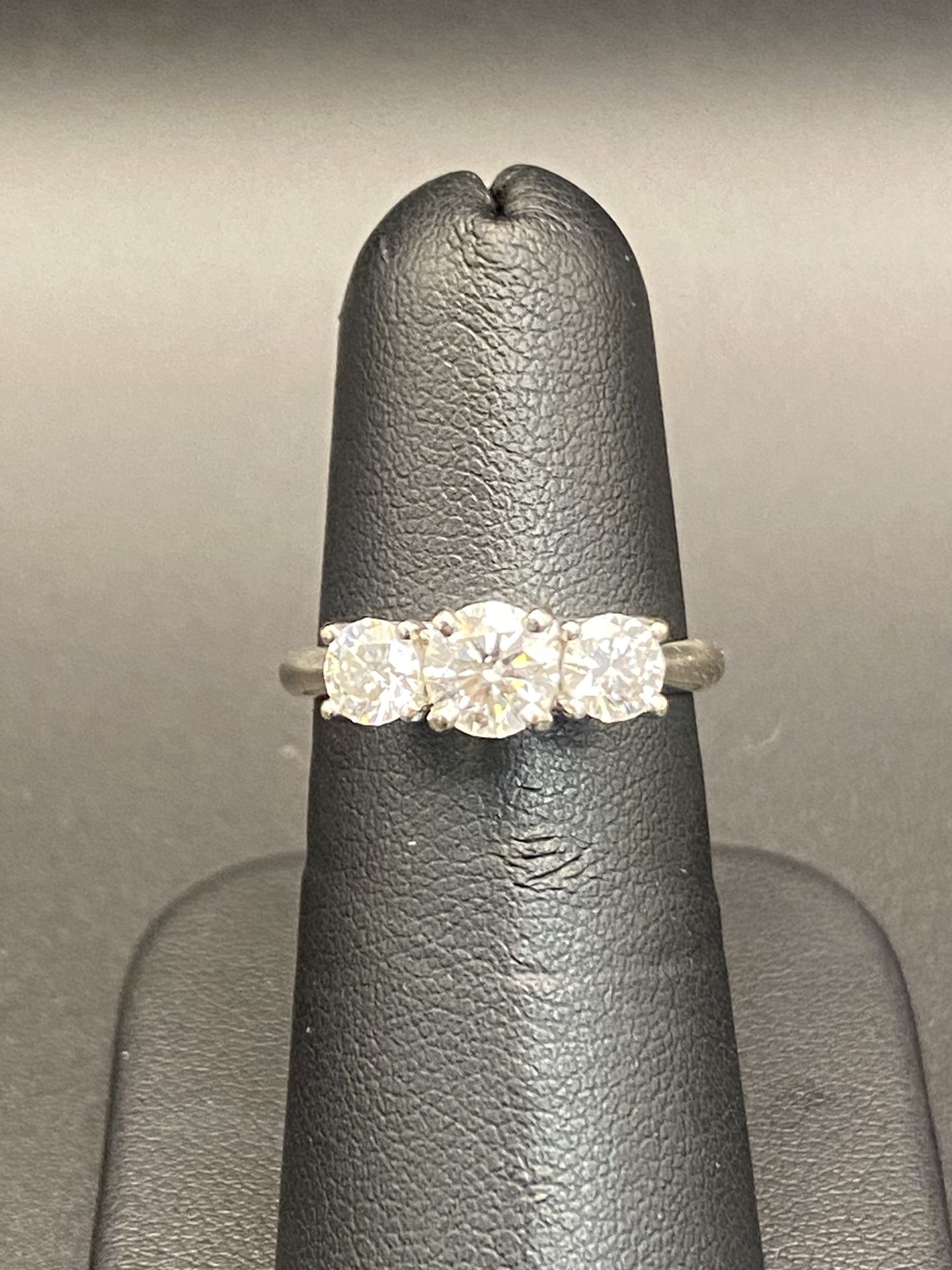 14kt White Gold Natural Diamond Ring 