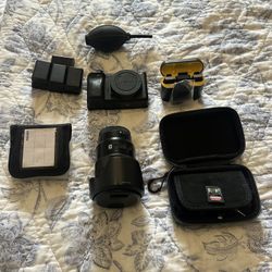 🎥 Sony Creator Kit – a6400 + 18-105mm f/4 G OSS + Mic + ND Filters + 6 Batteries 🔋