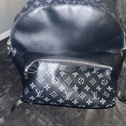 Authentic  Lv Bookbag 