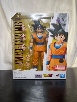 TAMASHI NATIONS S.H.FIGUARTS GOKU DAIMA ACTION FIGURE