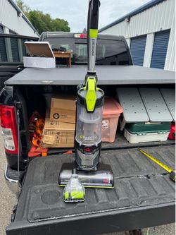 BISSELL CleanView Allergen Pet Lift-Off Upright Vacuum 3059 13" Cleaning Path Green: HEPA Filter, Bagless, Pet Hair, 25ft