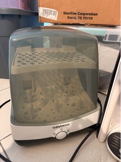 Baby Brezza bottle sterilizer and dryer