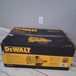 Dewalt 20" Variable Speed Scroll Saw 