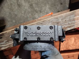 Tuned port injection