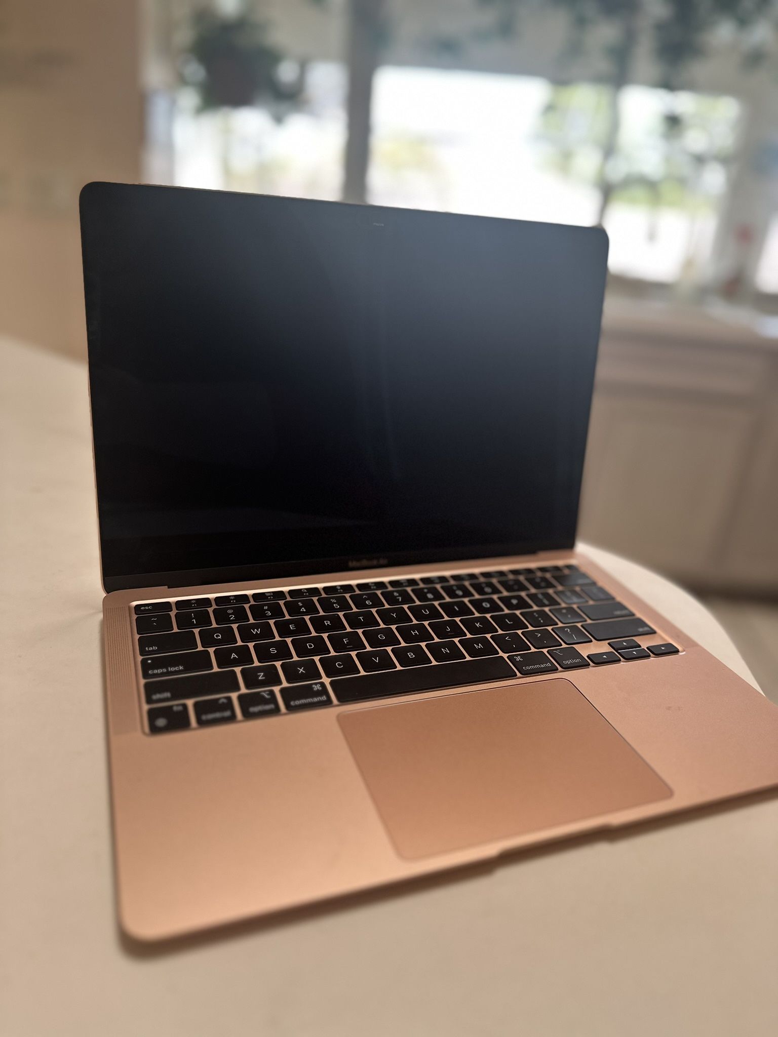 MacBook Air 13” Apple M1 chip - 8GB Memory - 256GB SSD