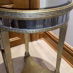Gold Mirrored End Table