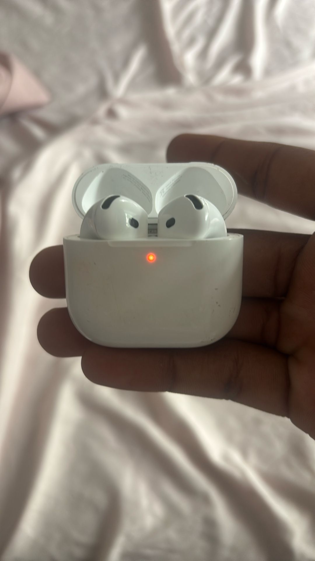 AirPods 4’s