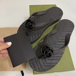 ORIGINAL GUCCI SANDALS !!!!!!!!!