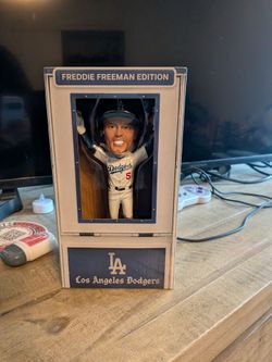 Freddie Freeman 18th Inning Walk off Bobblehead