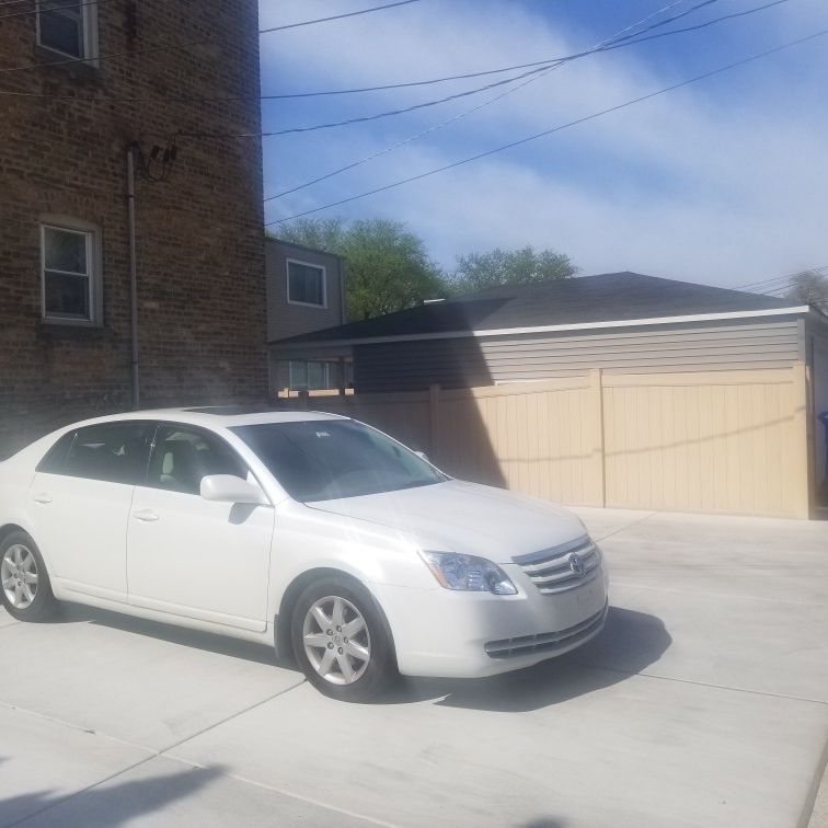 2005 Toyota Avalon