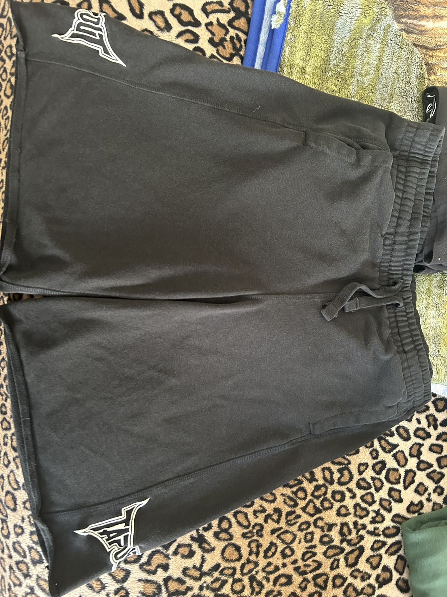 TapOut Shorts
