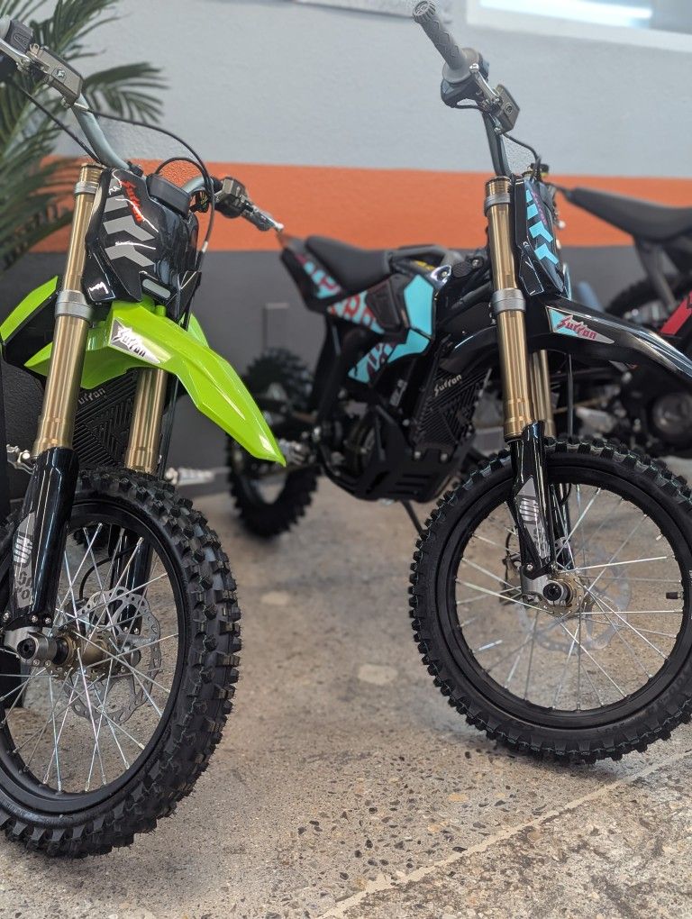 2025 Surron Hyper bee