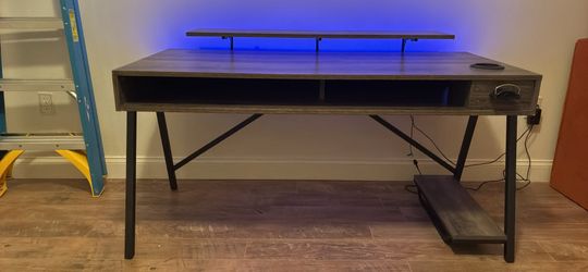 Gaming Desk