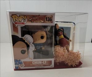 KRISTIN KREUK:  Funko Pop! Games #136 Street Fighter Chun-Li / 6" Smallville Lana Lang w/Pom Poms/#42 Inkworks card